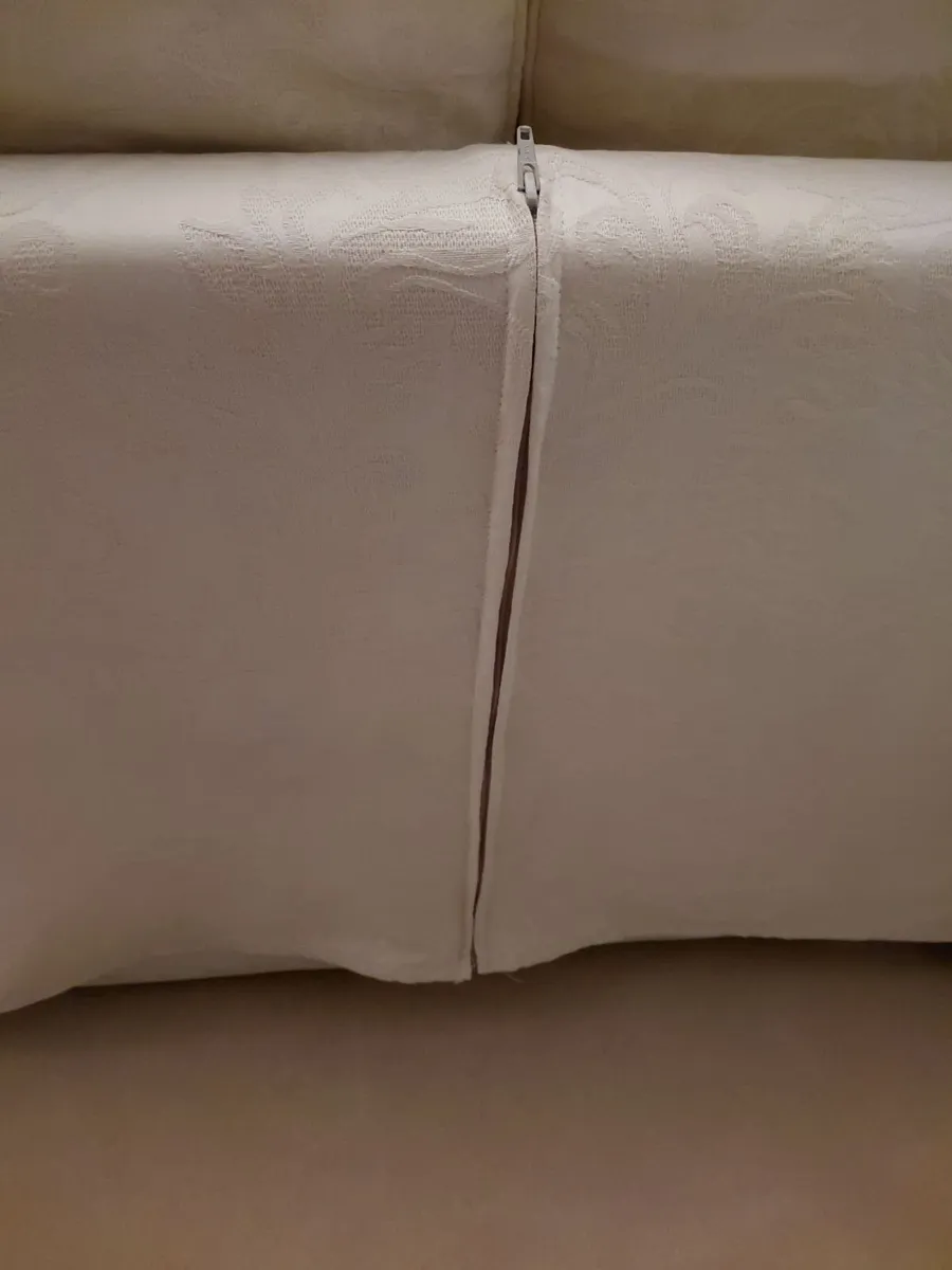 Sofa Suite - Image 4