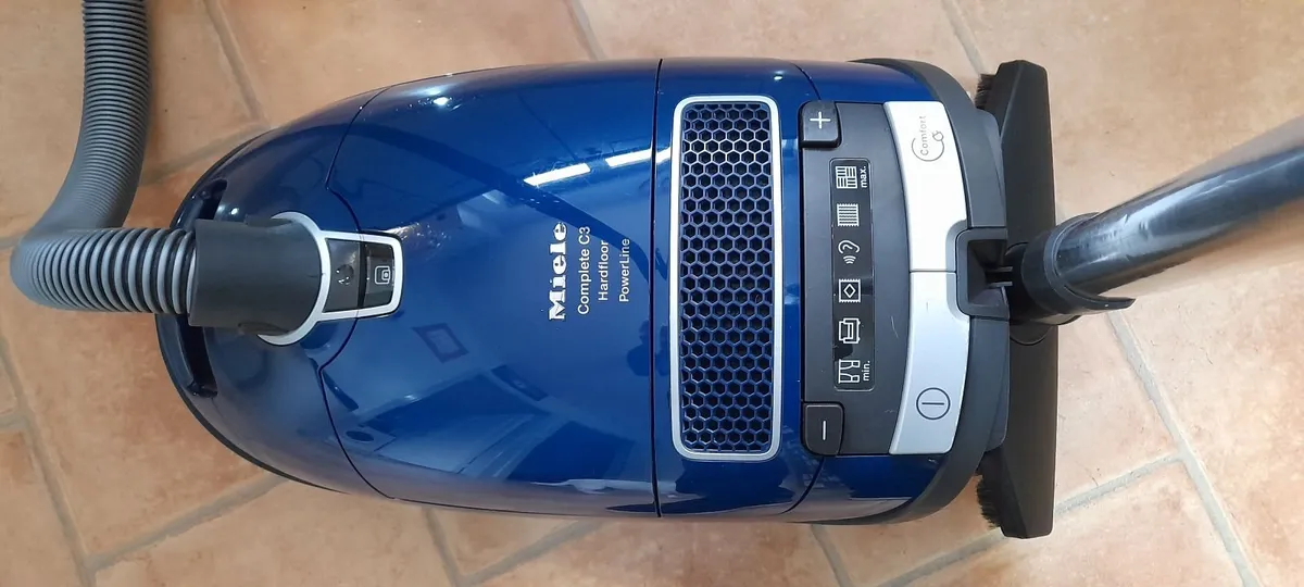 Miele vacuum hoover cleaner - Image 2