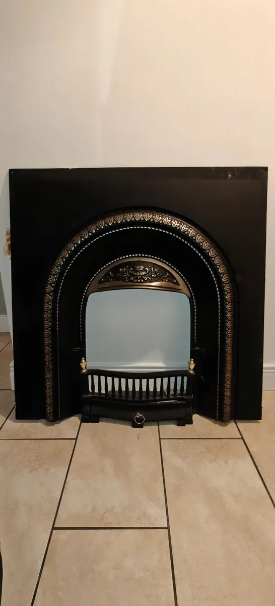Traditional Wooden Fireplace Surround & Cast Iron - Image 3
