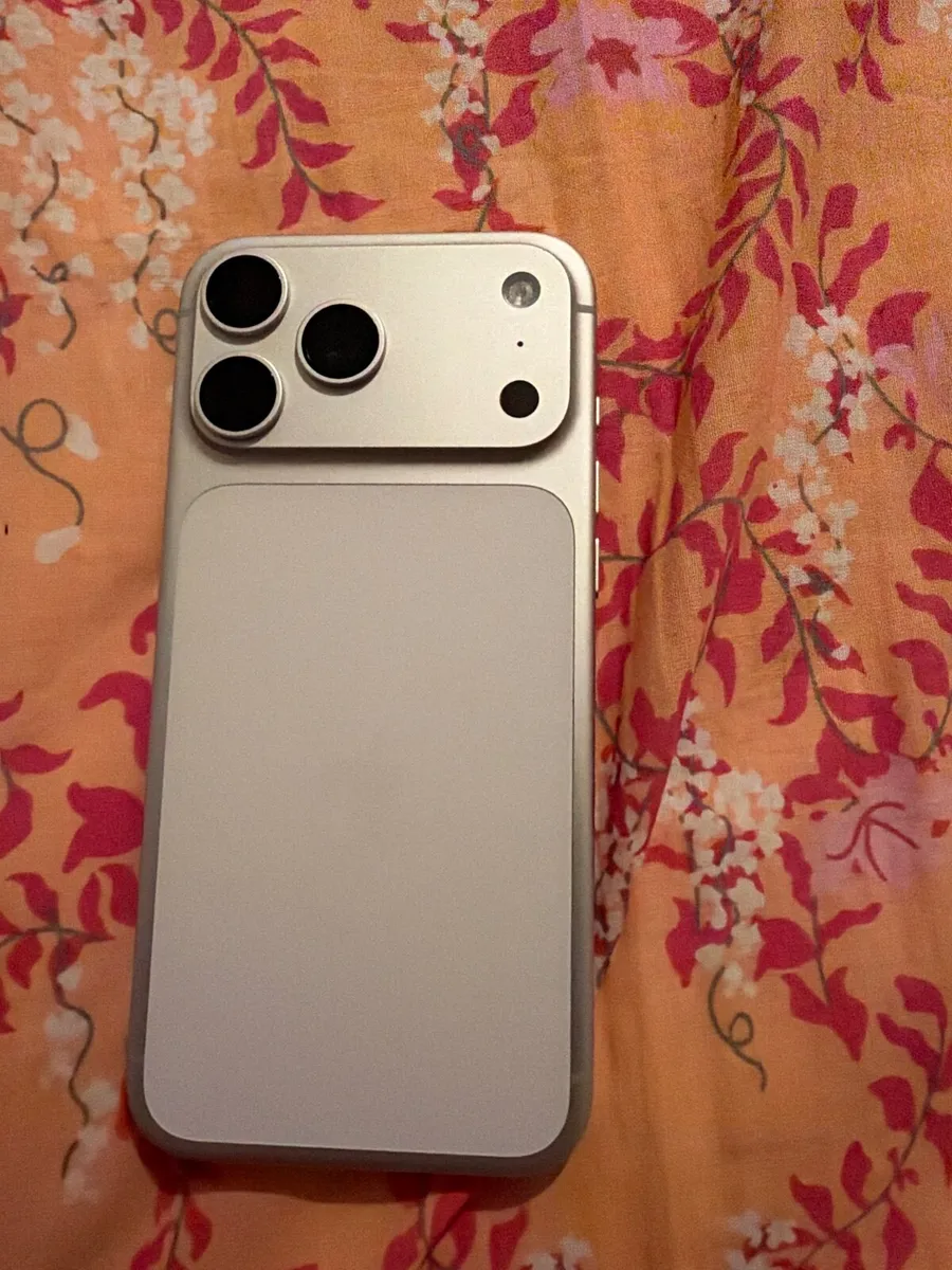Iphone 17 pro max 256GB - Image 2