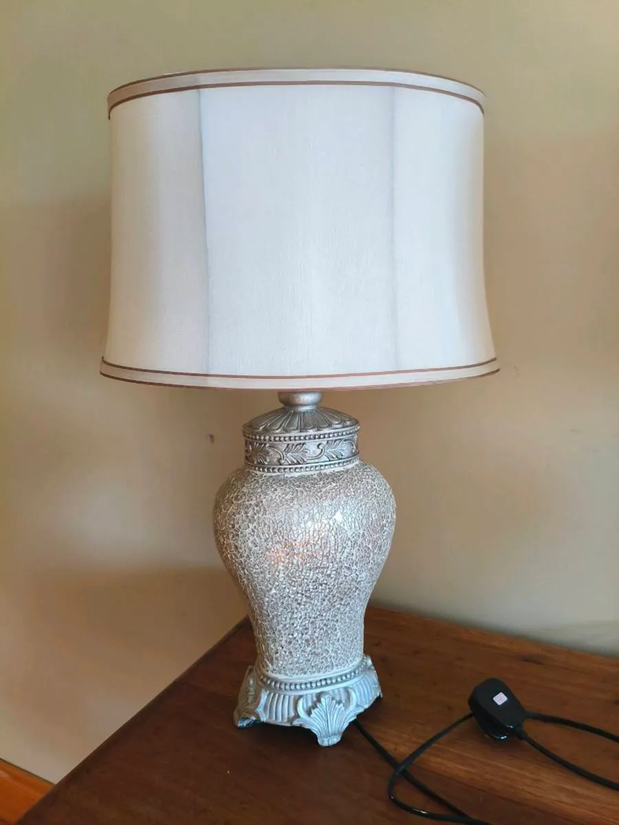 2 beautiful new lamps - Image 3