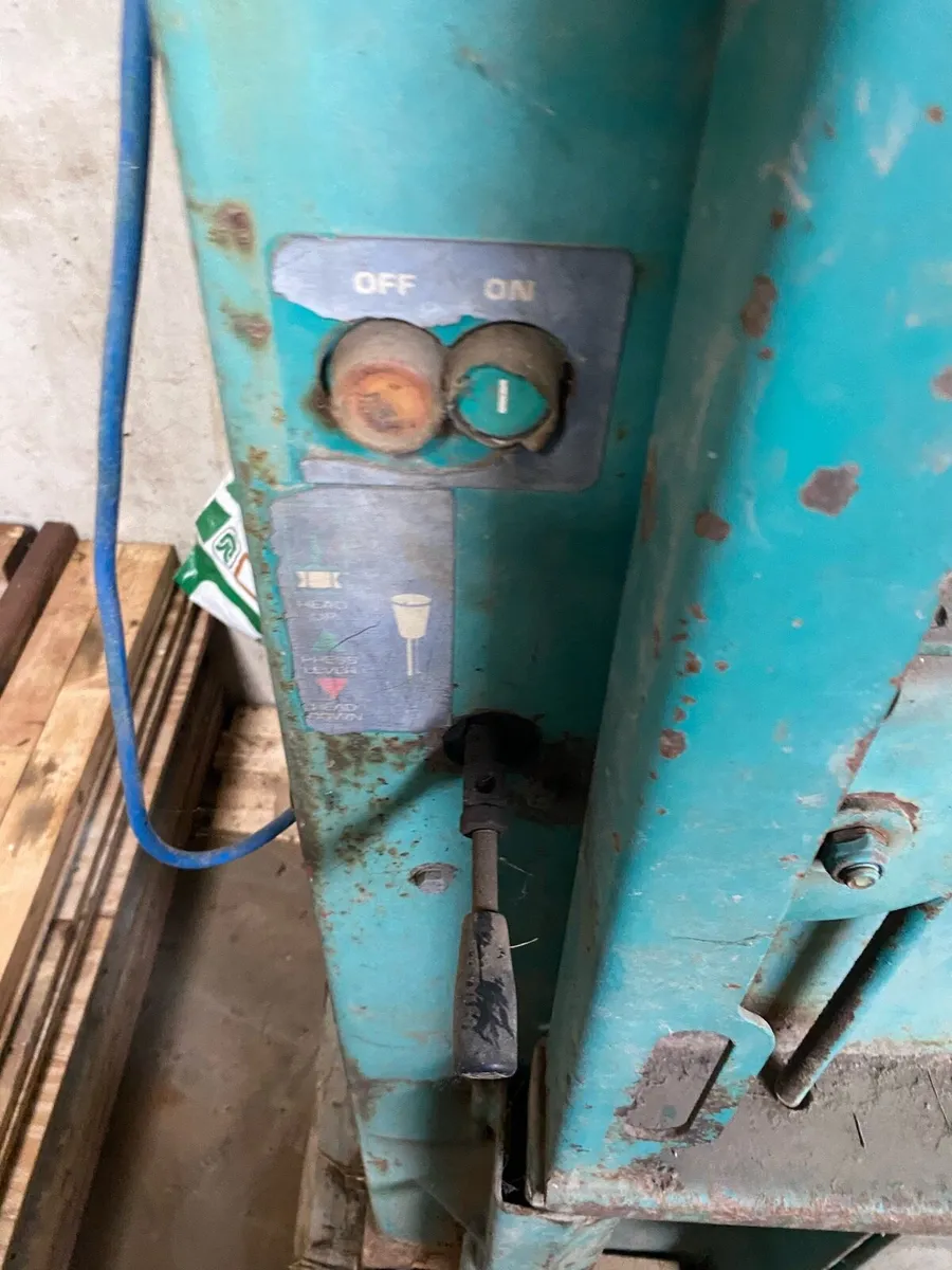 Plastic and cardboard baler - Image 3