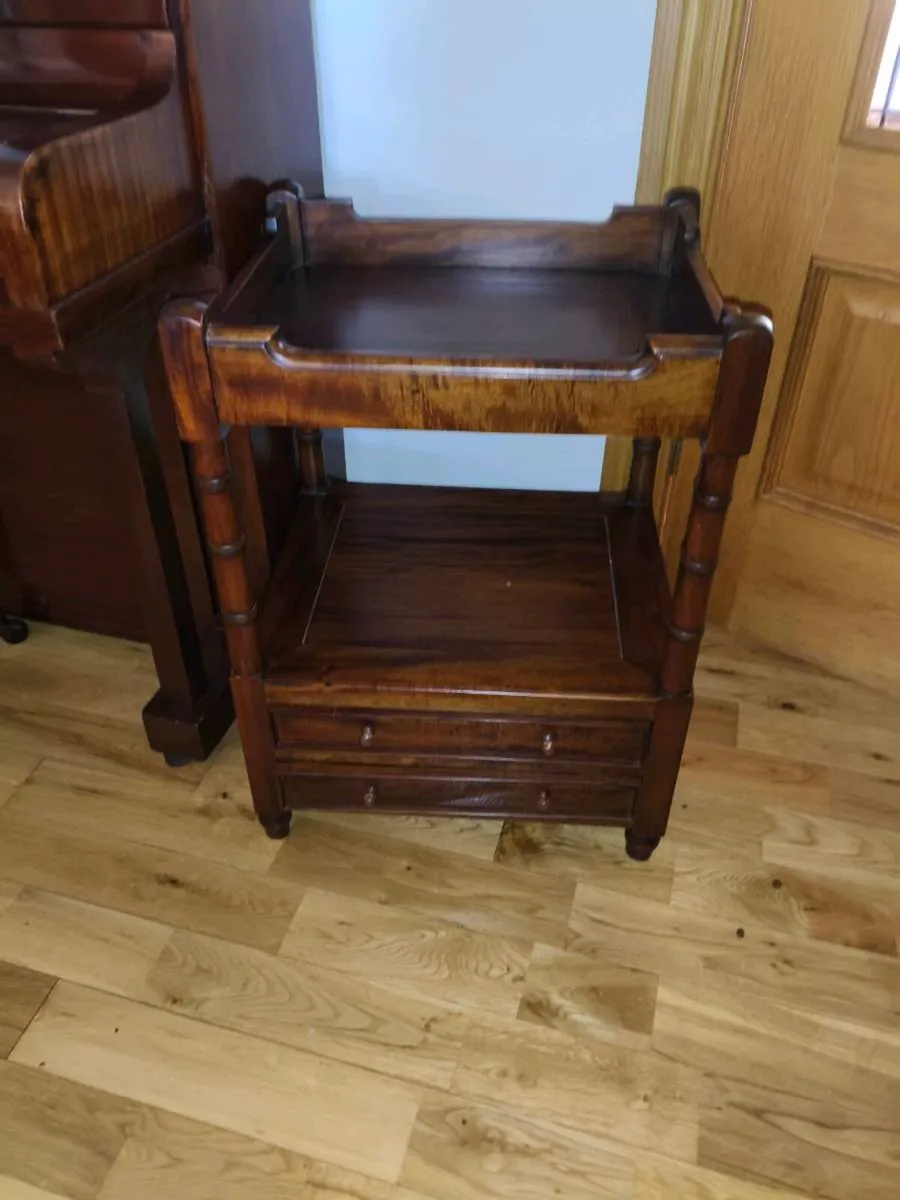 New mahogany table 2 drawers,for lamp ect, - Image 3