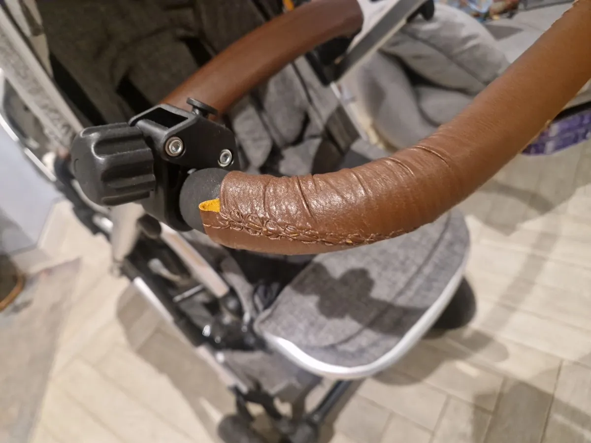 Cúpla buggy / pram - Image 3