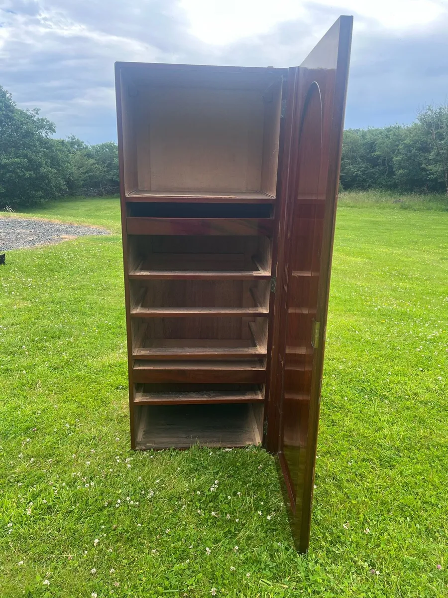 Vintage Wardrobe - Image 3
