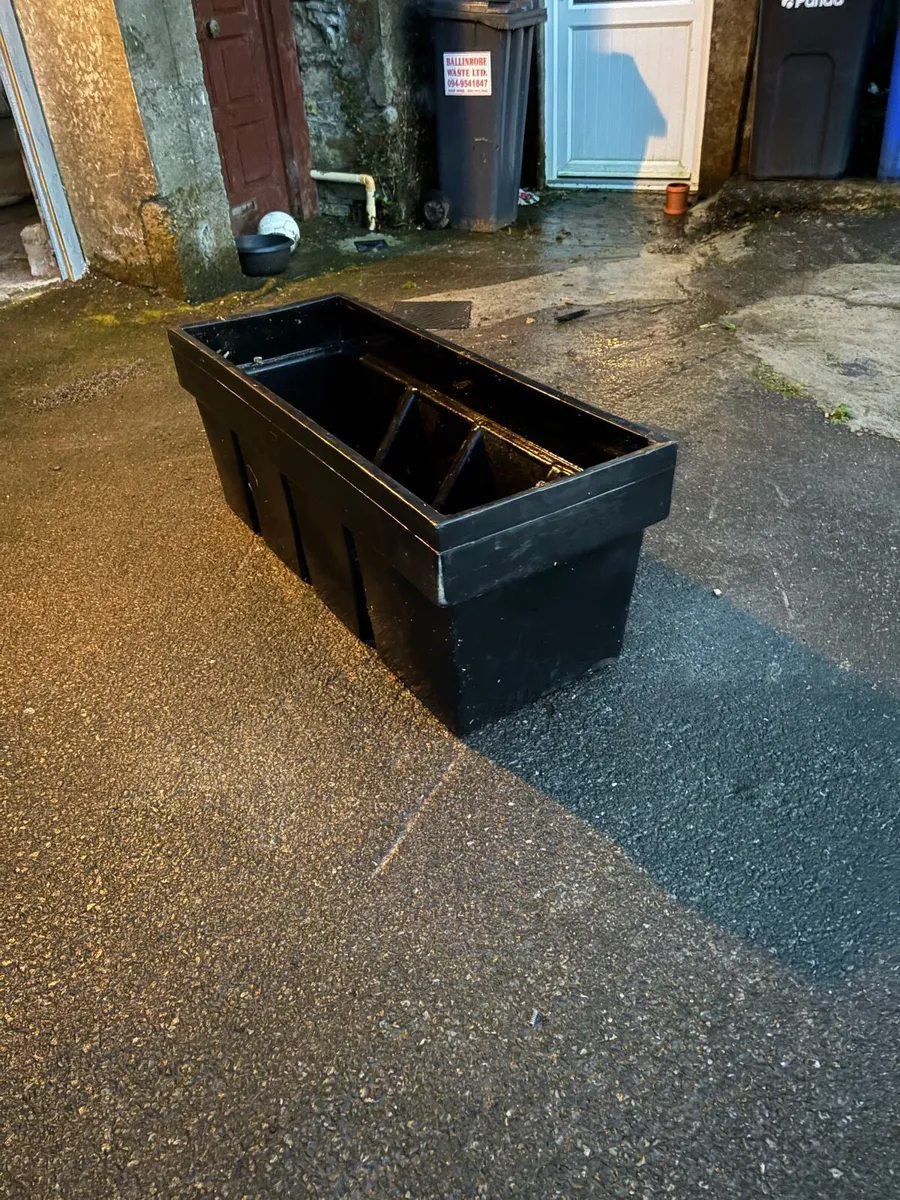 45/30 gallon water tank - Image 1