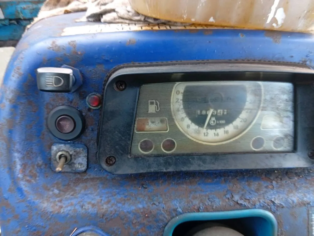 Tractor ford 4600 - Image 4