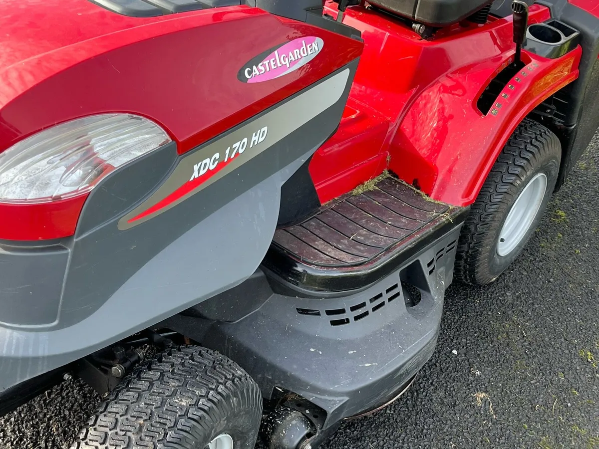 Castlegarden 170 16/5HP ride on lawnmower - Image 3