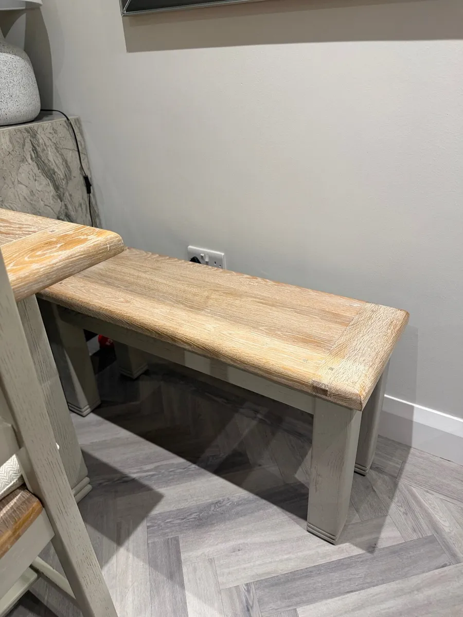 Dining table - Image 3