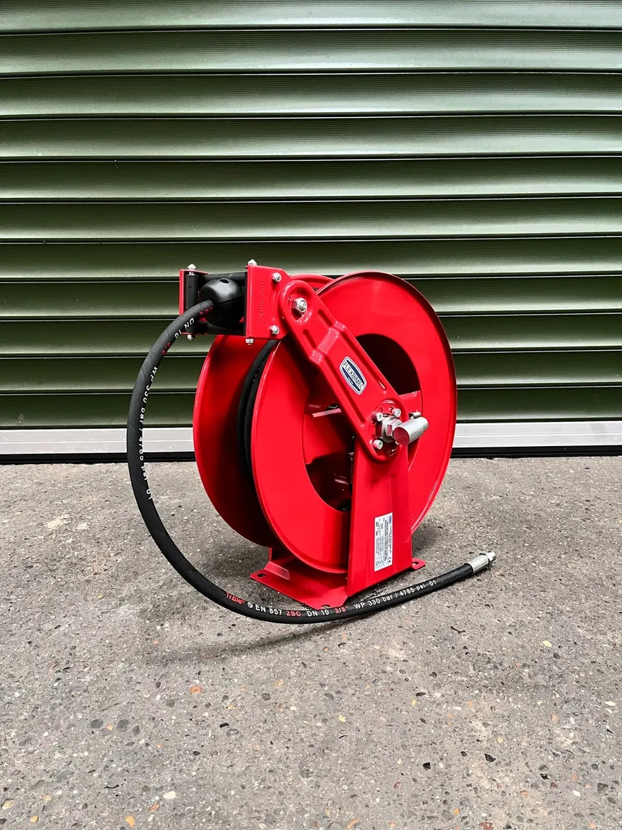 Power washer hose reel - Image 1