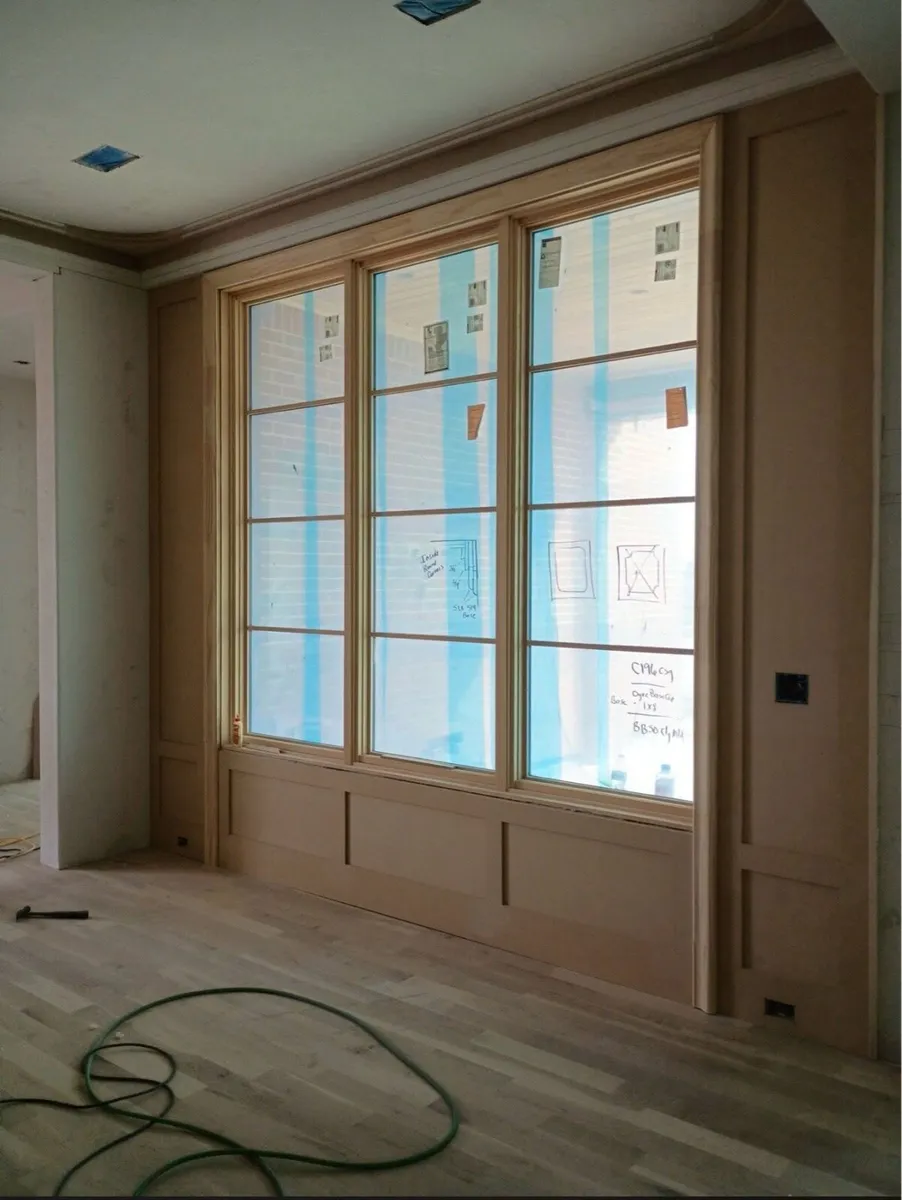 Small contractor available - Image 3