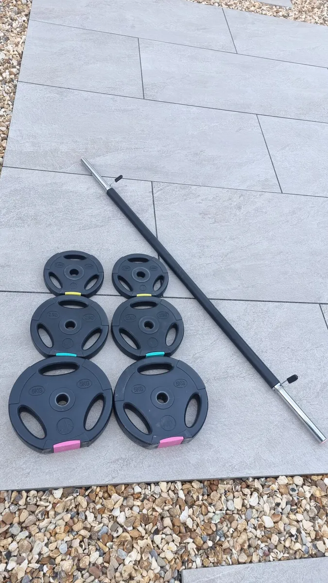Barbell & Weight Plates Set - Image 1