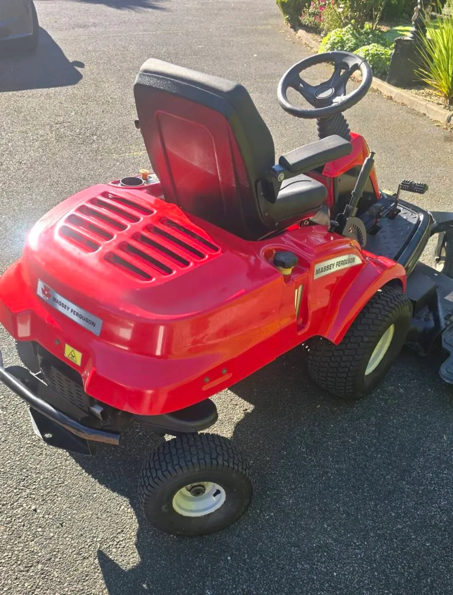 Massey Ferguson 50" zero turn - Image 3
