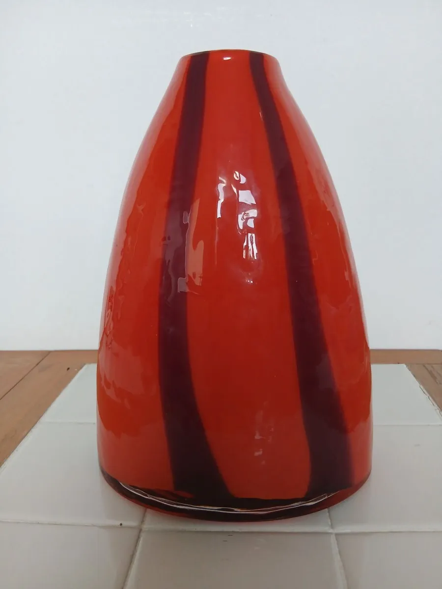 Mid Century Empoli Orange Pyramid Vase. - Image 1