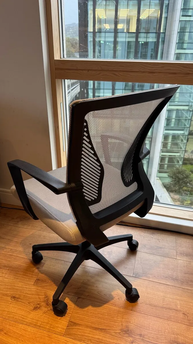 Office chair - Image 2