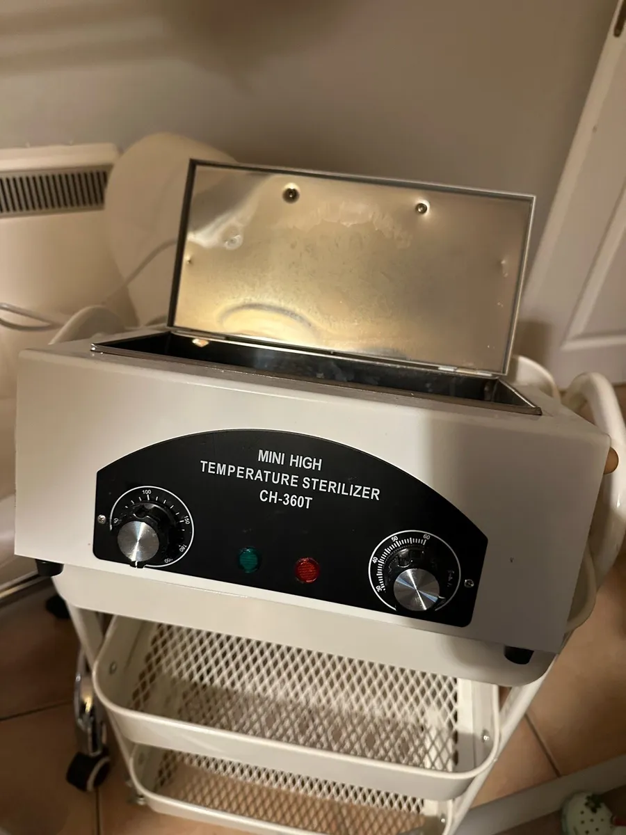 Beauty equipment - Image 4