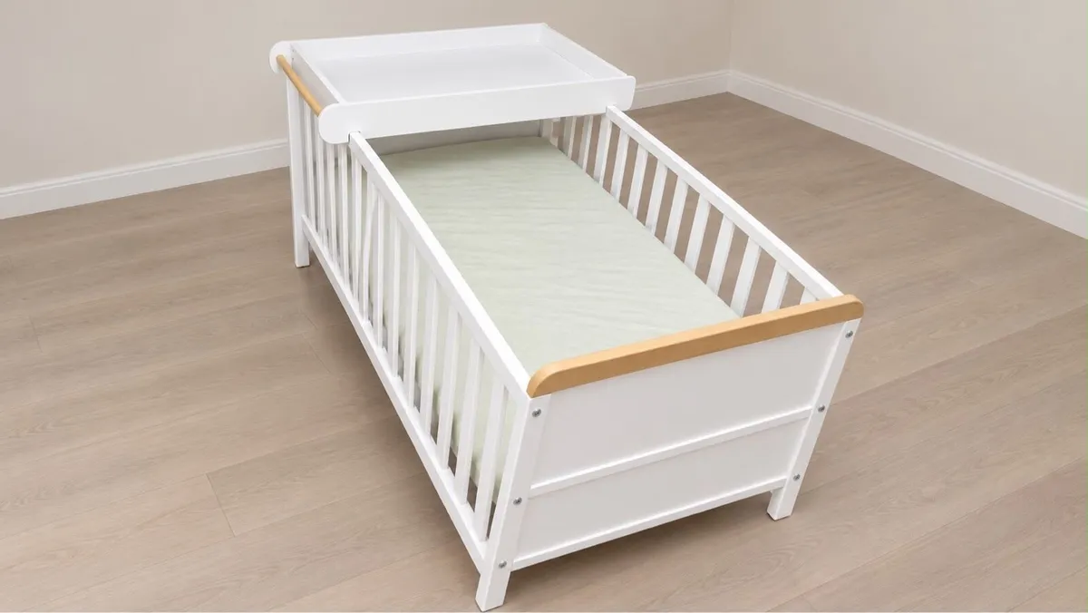 New born baby bed - Image 1