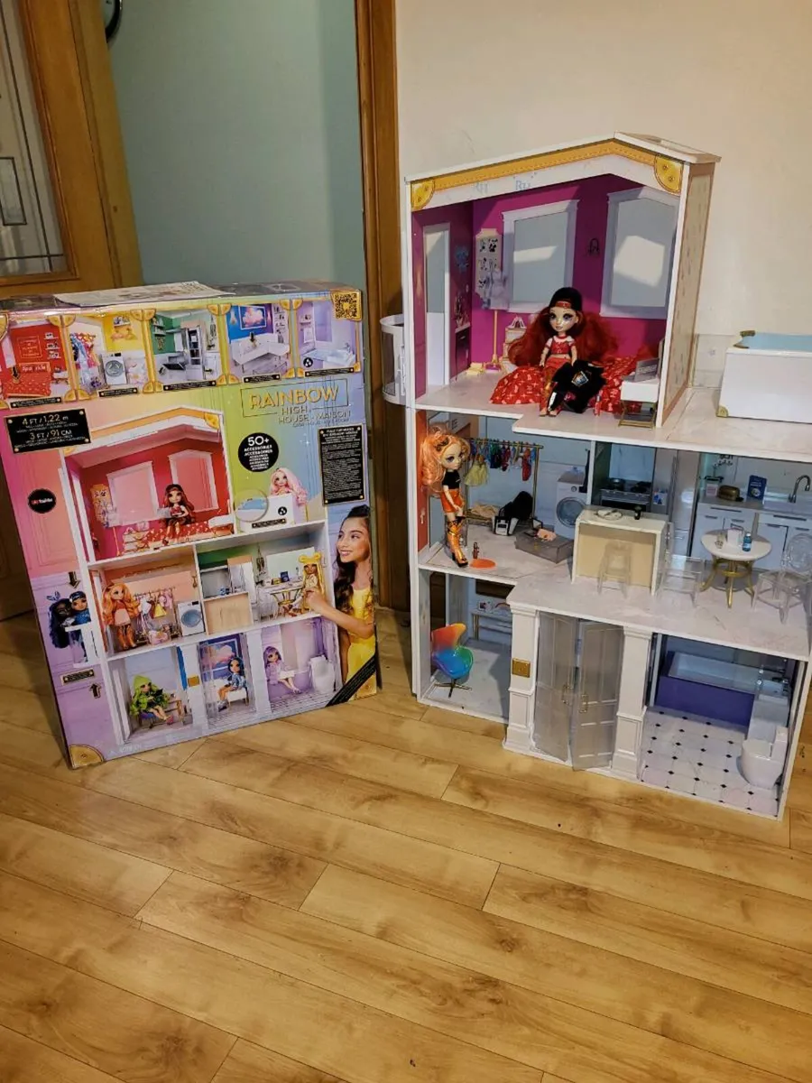 Rainbow high doll house - Image 2