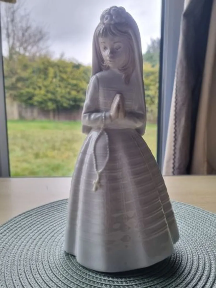 First Holy Communion - NAO by Lladro - Image 2