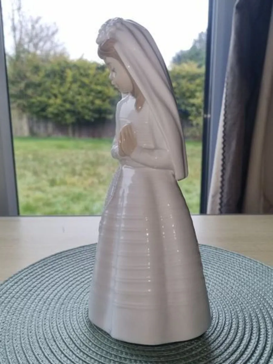 First Holy Communion - NAO by Lladro - Image 4