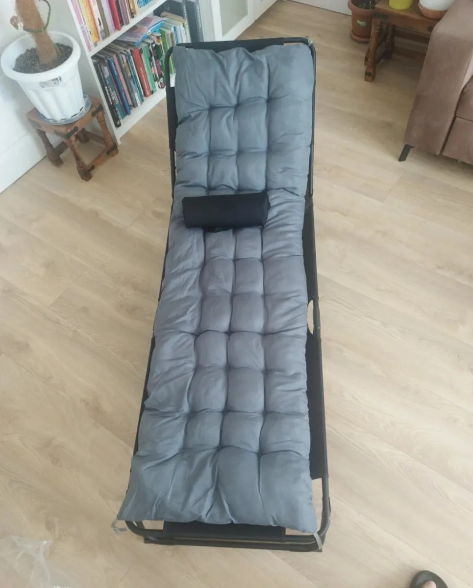 Brand new fouling bed,sun lounger 
49€ - Image 2
