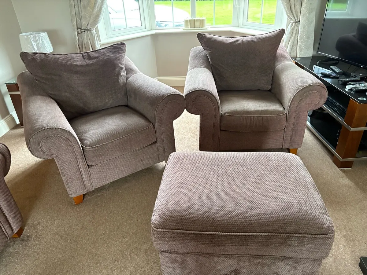 Suite of furniture 3+1+1 and foot stool - Image 3