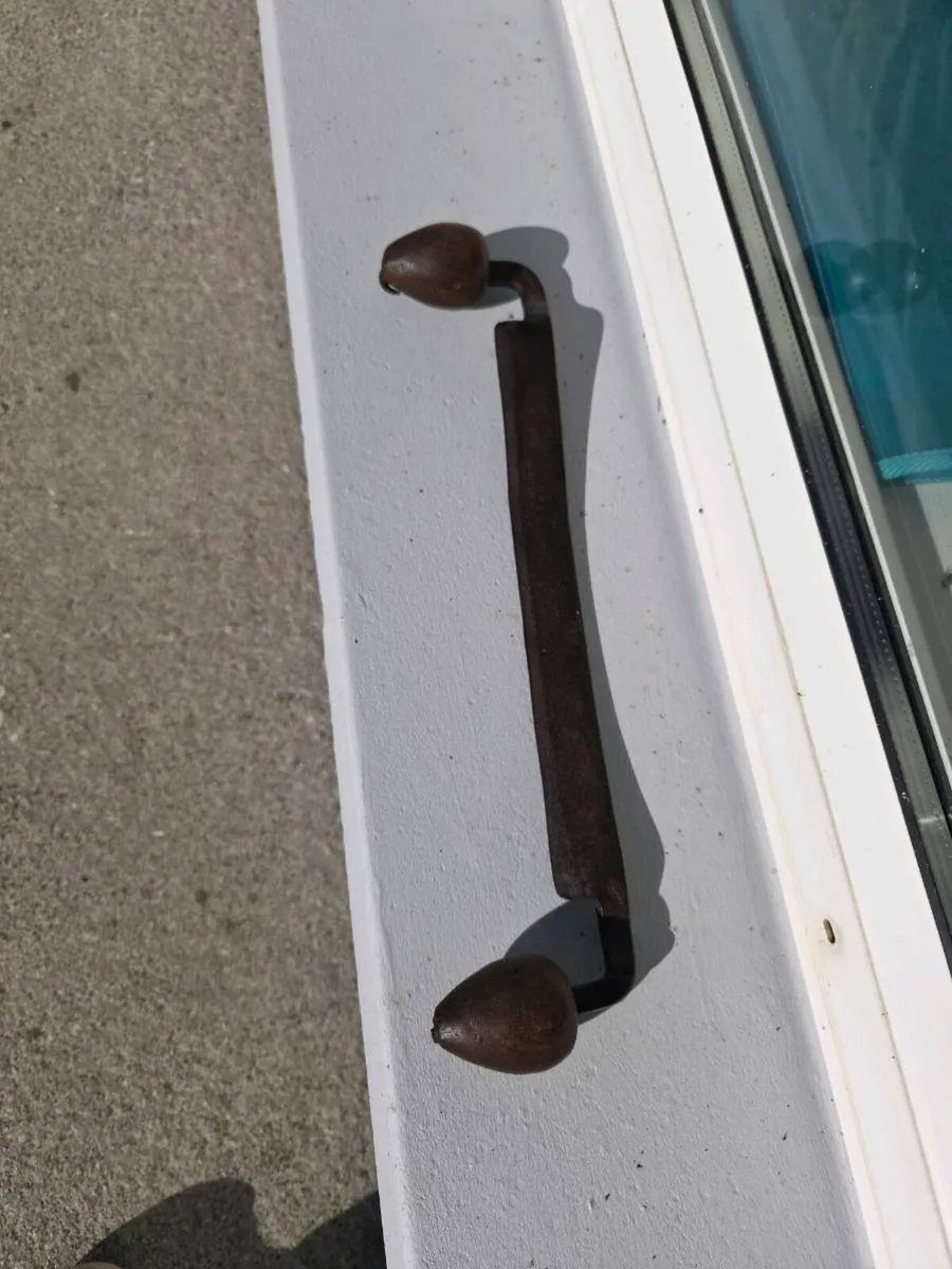 Old whiskey   barrel carving tool - Image 1