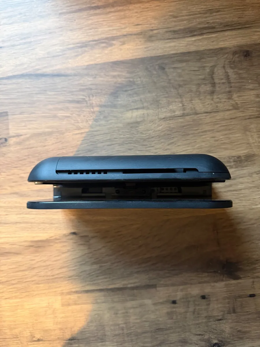 Nintendo Switch 2 + Travel Case + FIFA 26 - Image 4