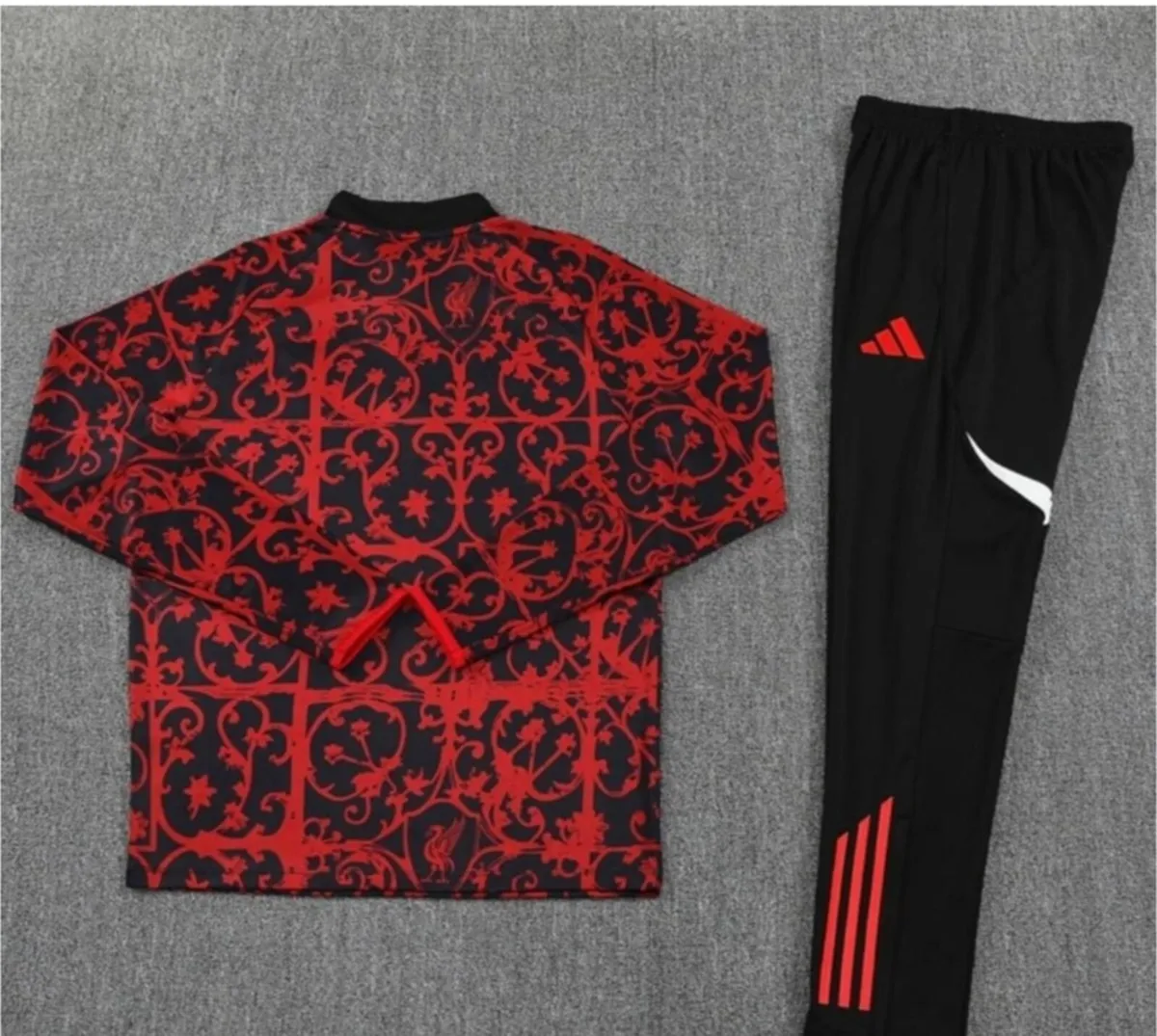 Liverpool Adults Training Suit - Image 3