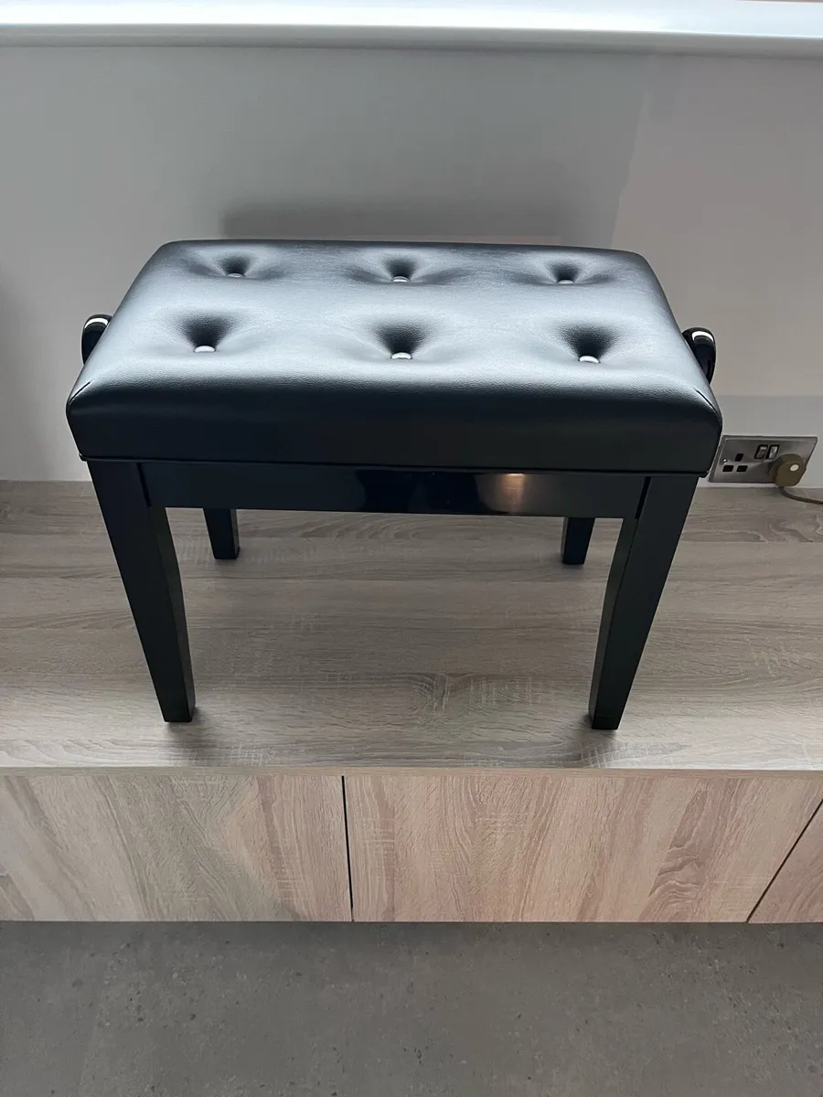 Piano stool - Image 1