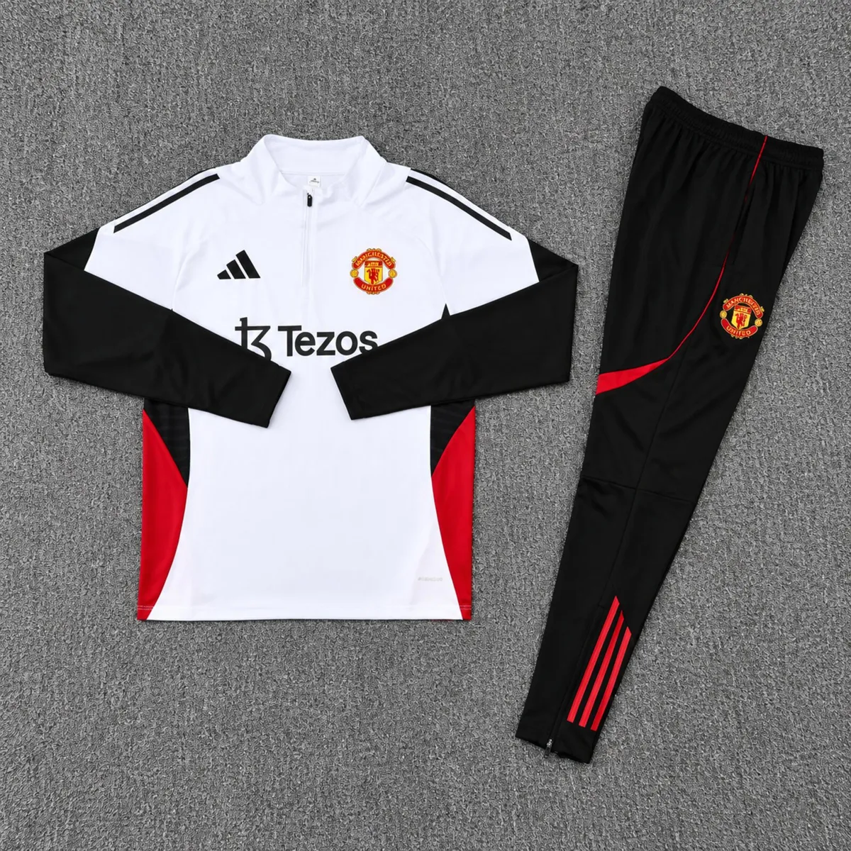 Manchester United Training Suit Large - Image 2