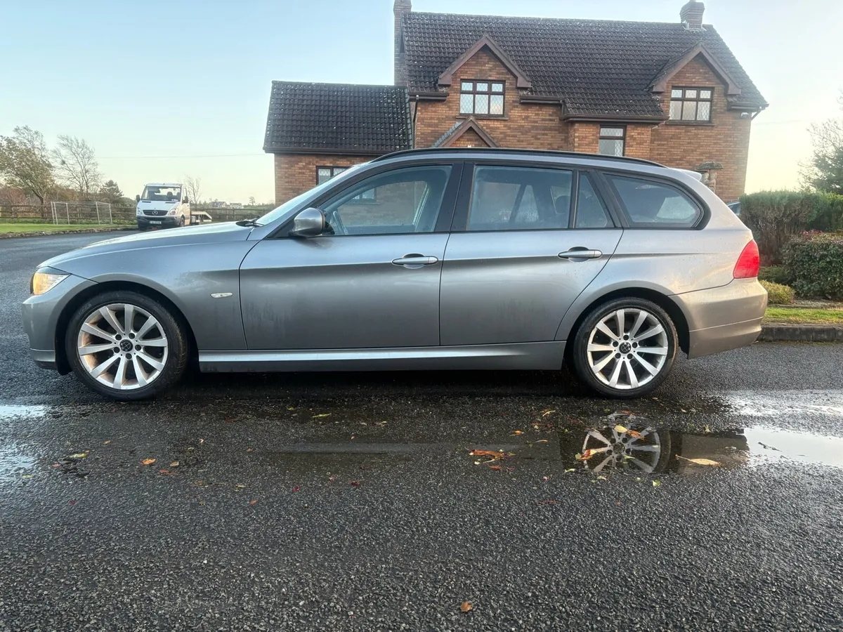 2011 Bmw 320 Diesel Touring,Nct 12/26 - Image 4
