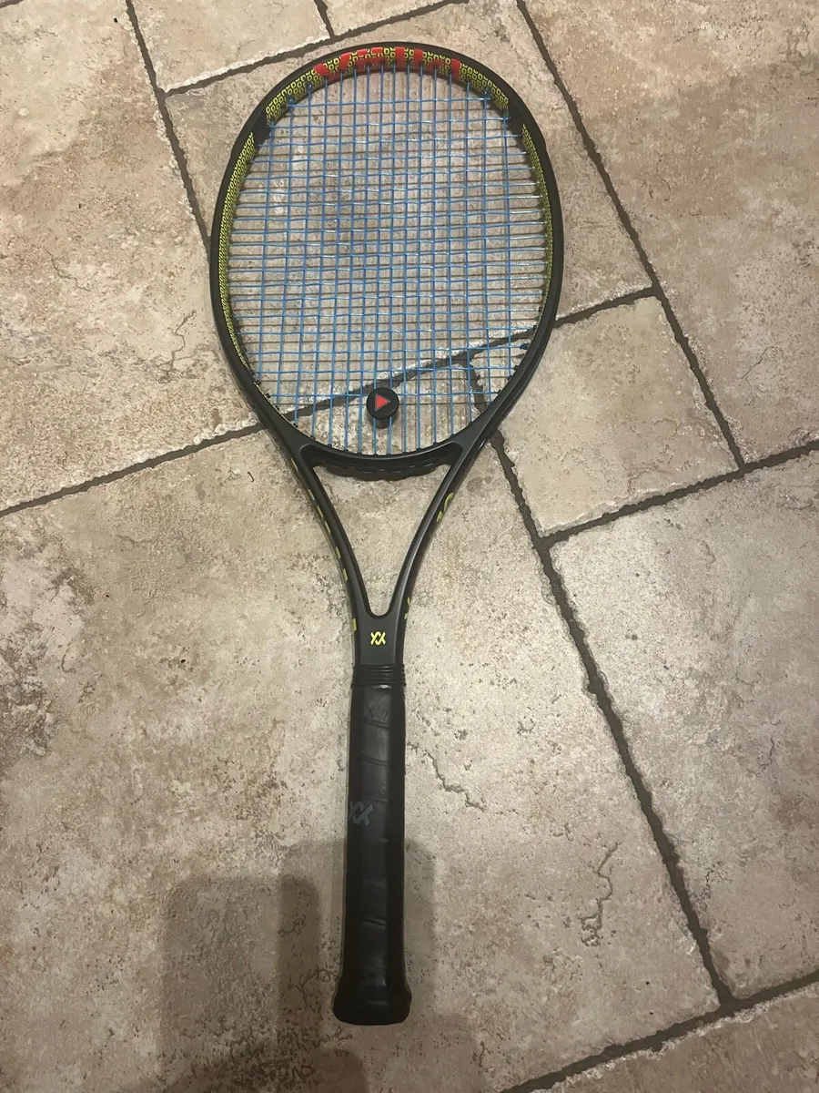 Volkl V-Cell 10 tennis racket - Image 1