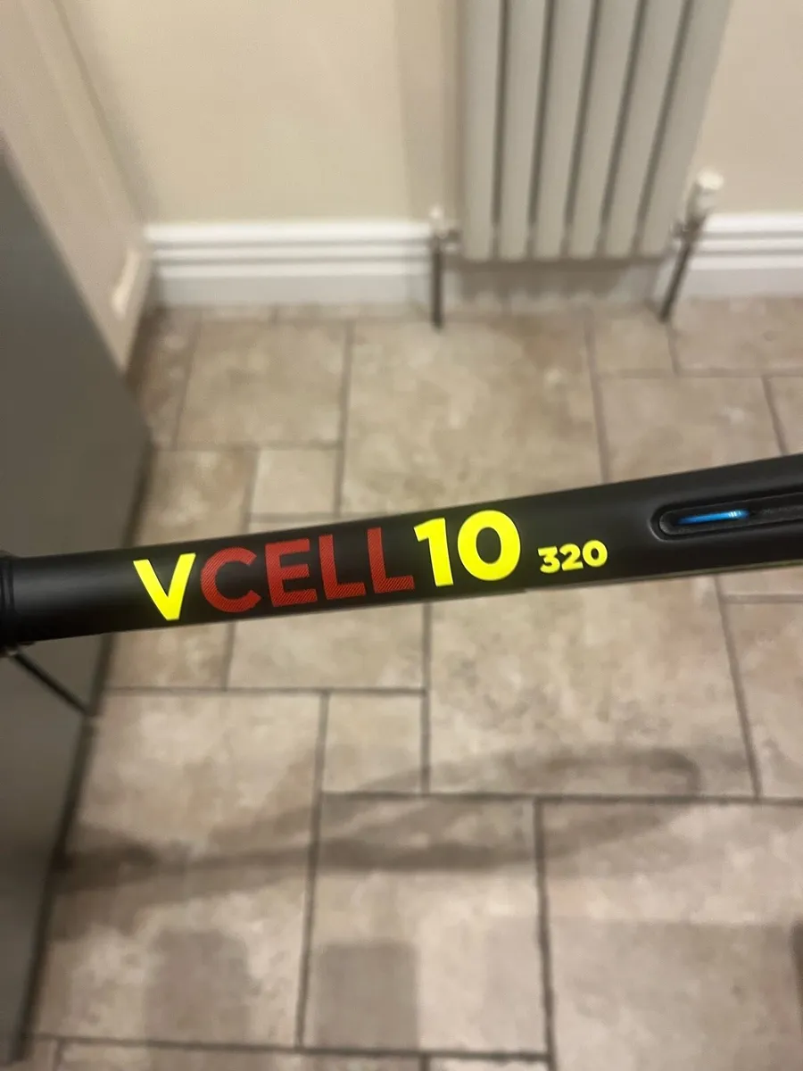 Volkl V-Cell 10 tennis racket - Image 2