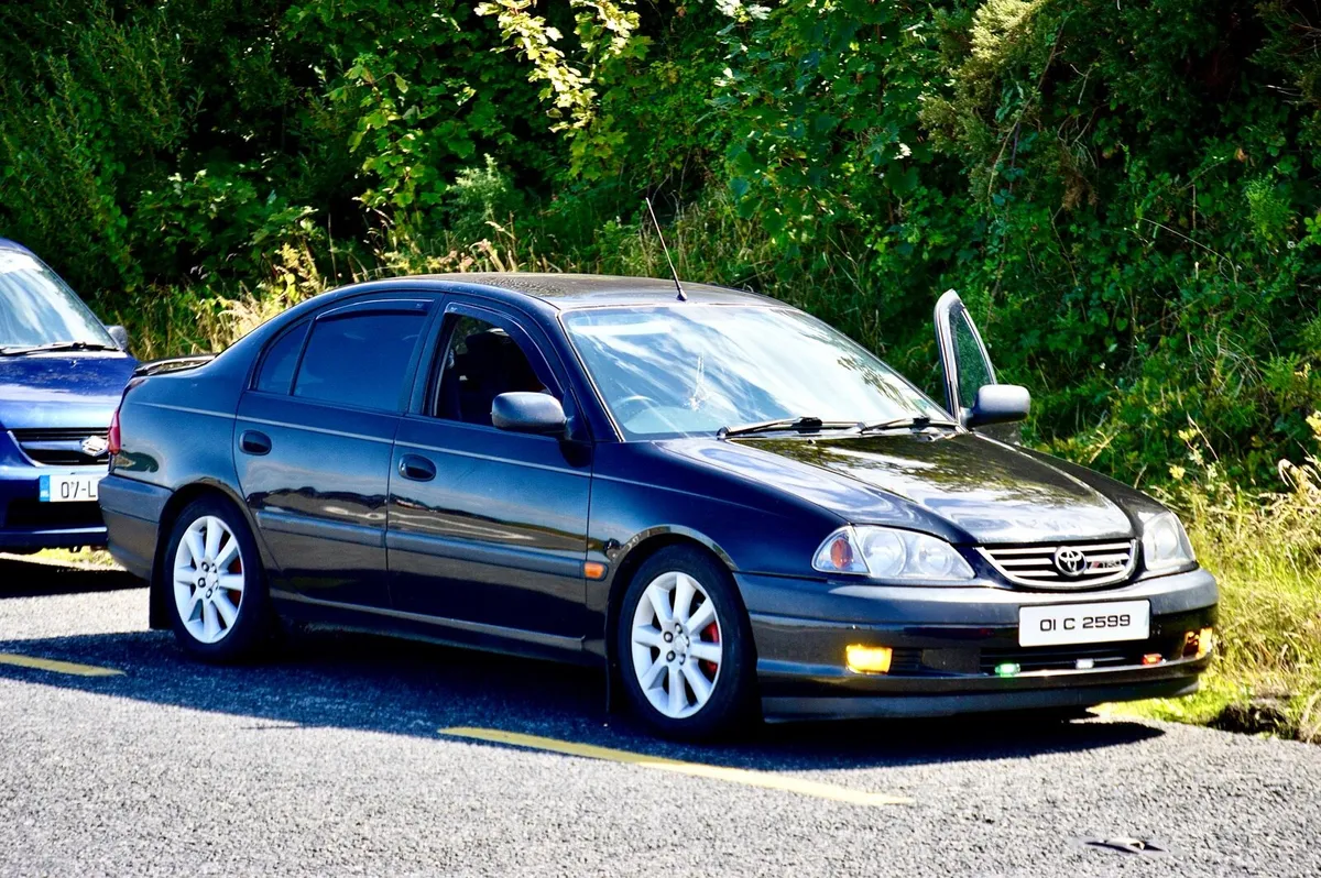 TOYOTA AVENSIS NCT 07/27 1.6 PETROL - Image 1