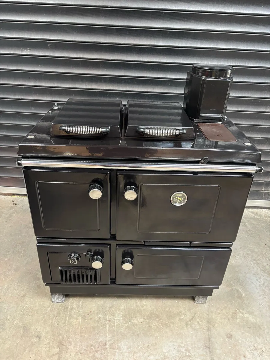 Stanley super star solid fuel range - Image 4