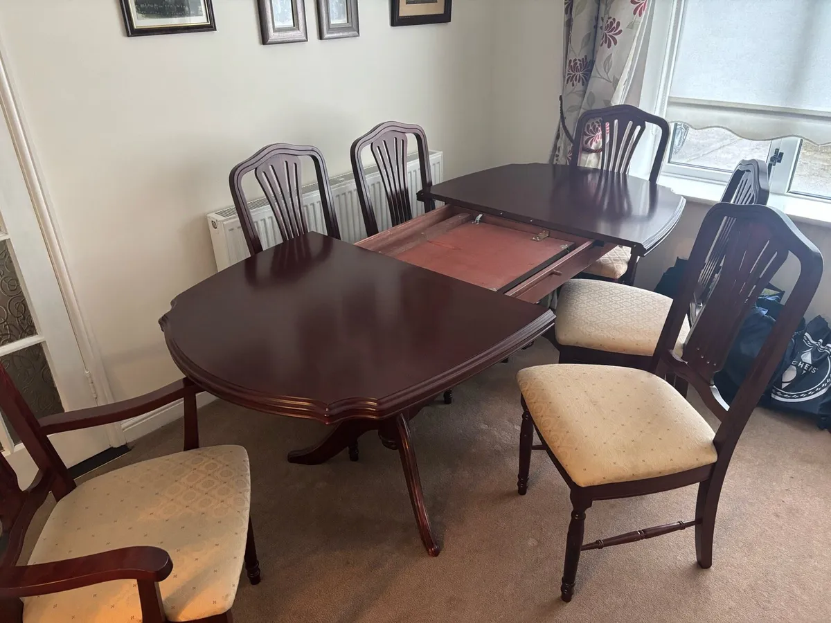 Table + 6 chairs - Image 2