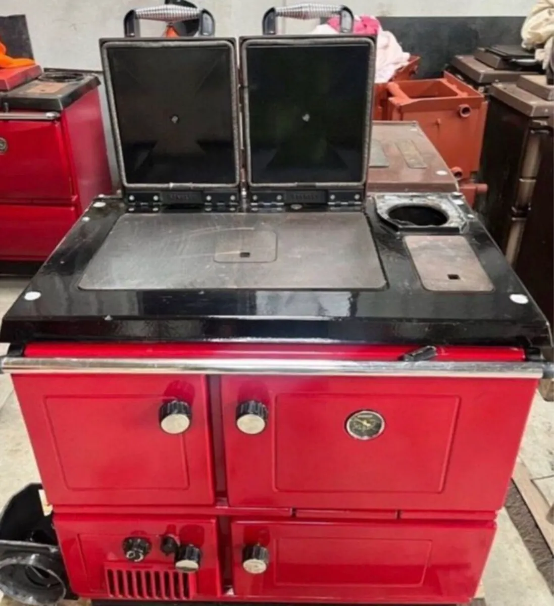 Stanley super star solid fuel range - Image 1