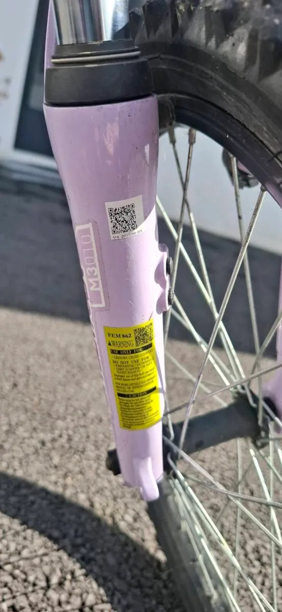 Girls Bike - Image 4
