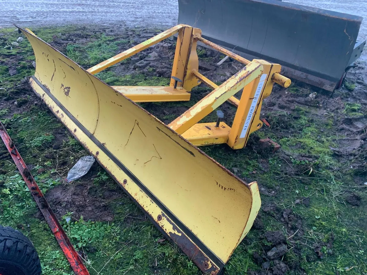 CHERRY 7'6" SILAGE PUSHER - Image 3