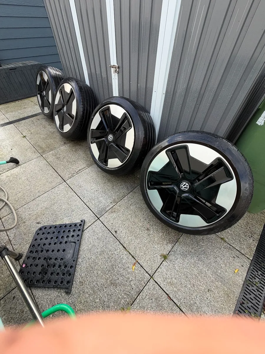 ID Buzz Original 21" Alloys - Image 1