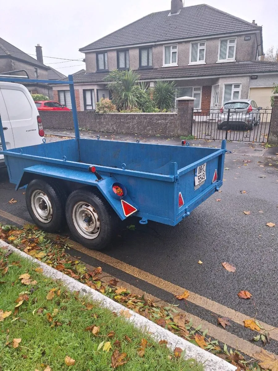 Factory Made Twin Axle 8ft 2" x 4ft 3" Trailer - Image 4