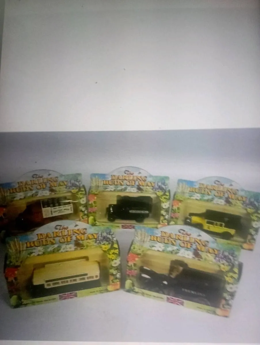 DARLING BUDS OF MAY DIE -CAST.LLEDO FIVE  CARS. - Image 1