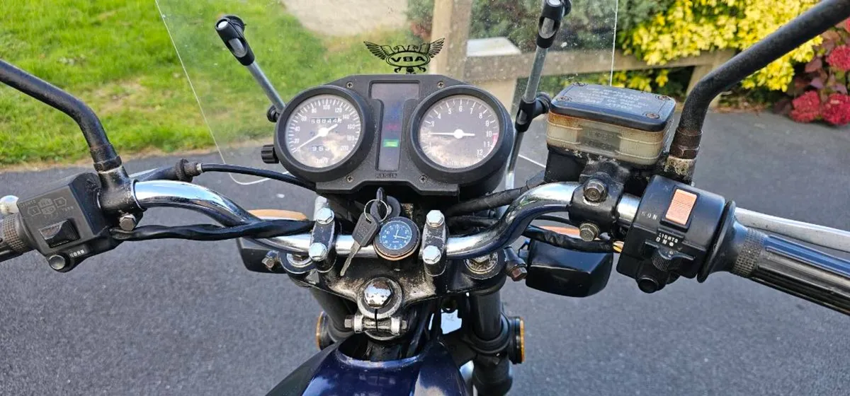 Suzuki  GSX 250cc 1981 - Image 4