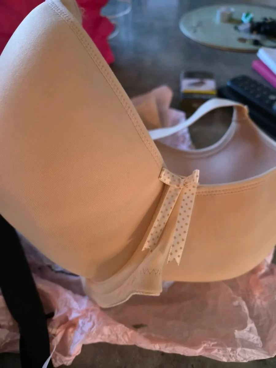 Lingerie - Image 4