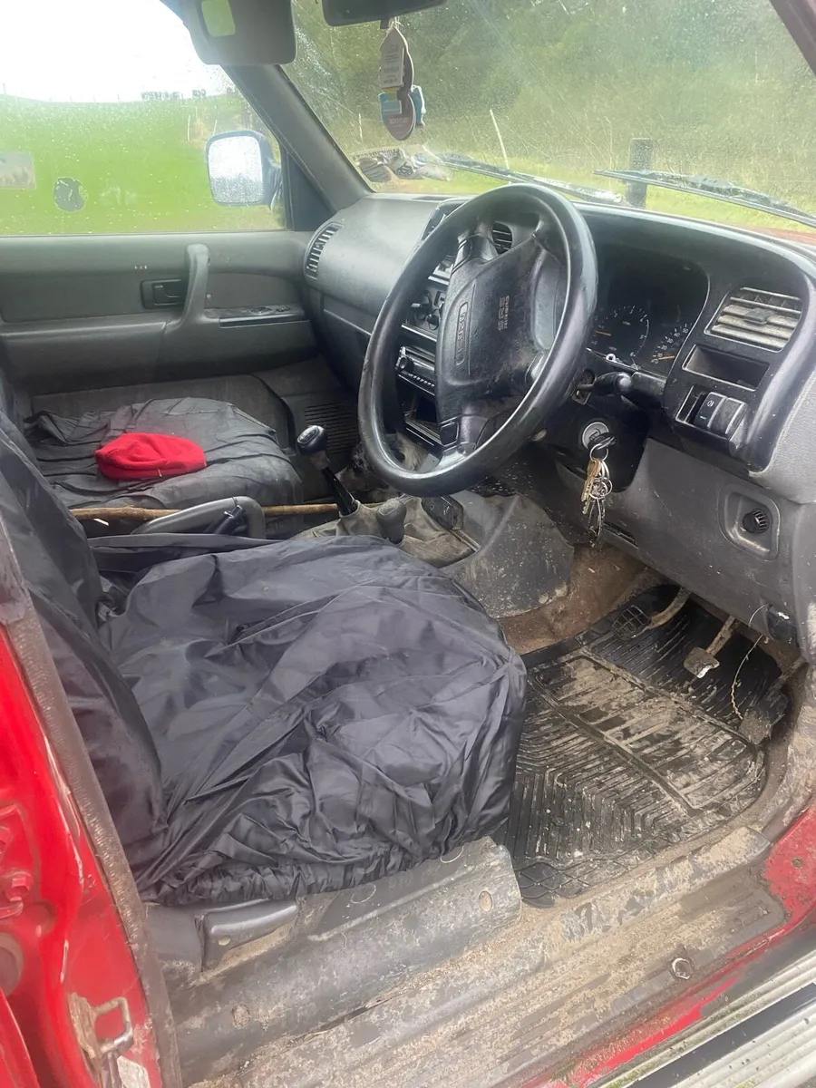 3.1 Isuzu trooper - Image 2