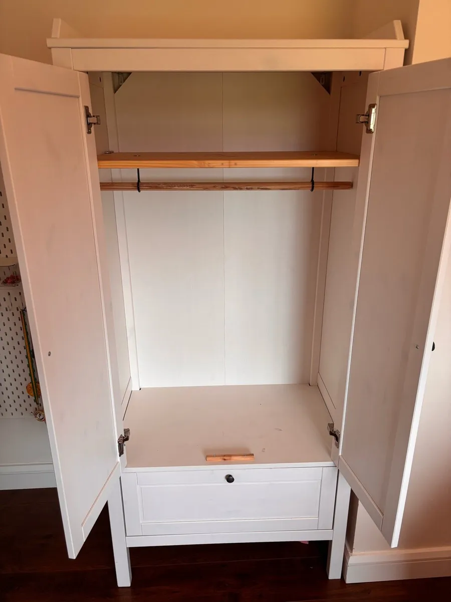 Children’s wardrobe - Image 4