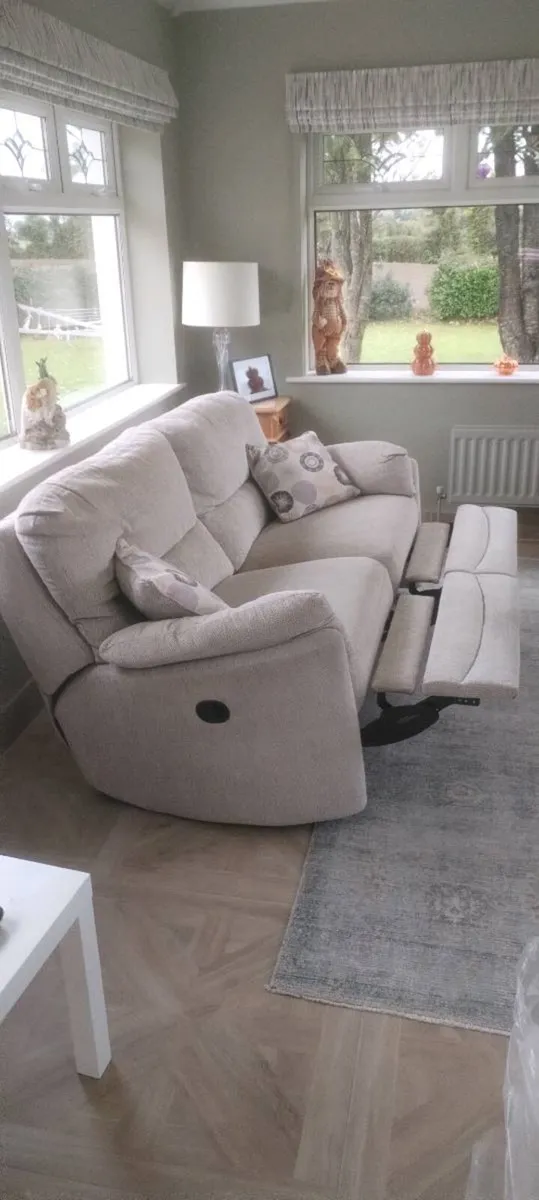 3 seater Sofa - Image 1