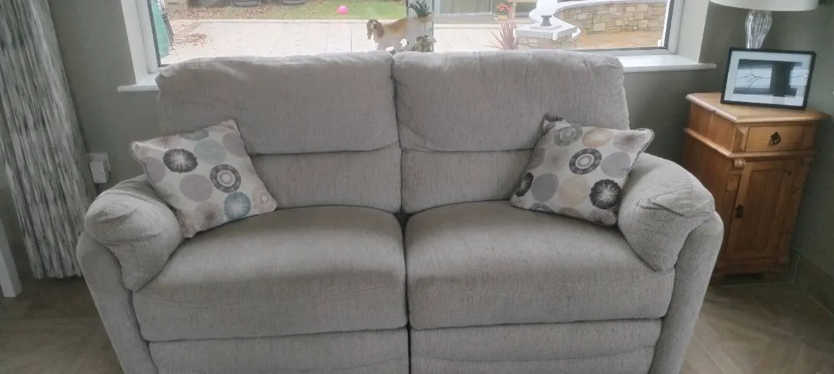 3 seater Sofa - Image 3