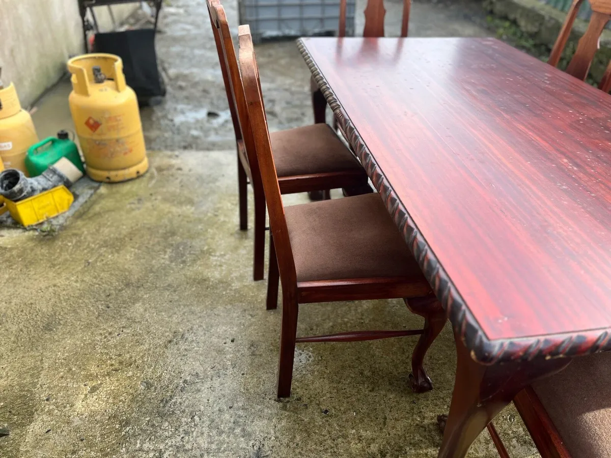 Mahogany table & 6 chairs - Image 2